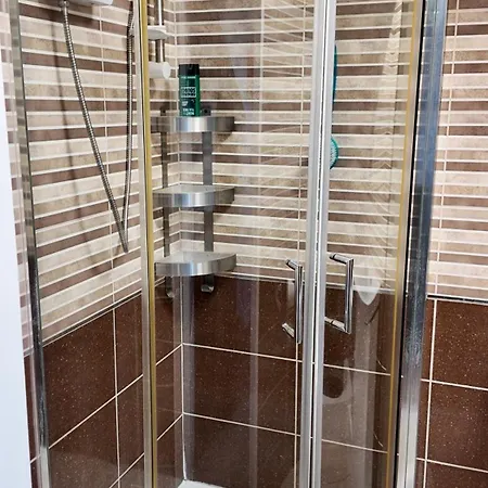 Apartment *lovely Modern Close To Centre*